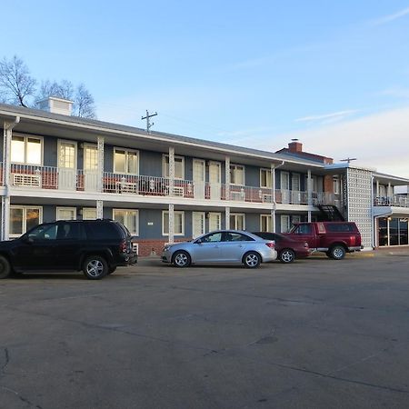 Midtown Western Inn - 卡尼 外观 照片